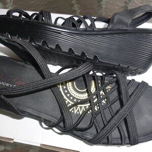 Sketchers women's black sandals size 10, Parallel-Crossed Wires, slingback wedge